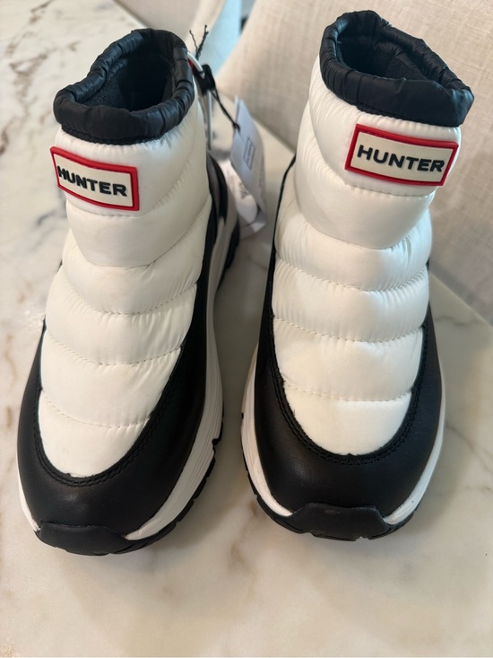 Hunter Shoes - Hunter Black and White Quilted Waterproof Puffer Boots